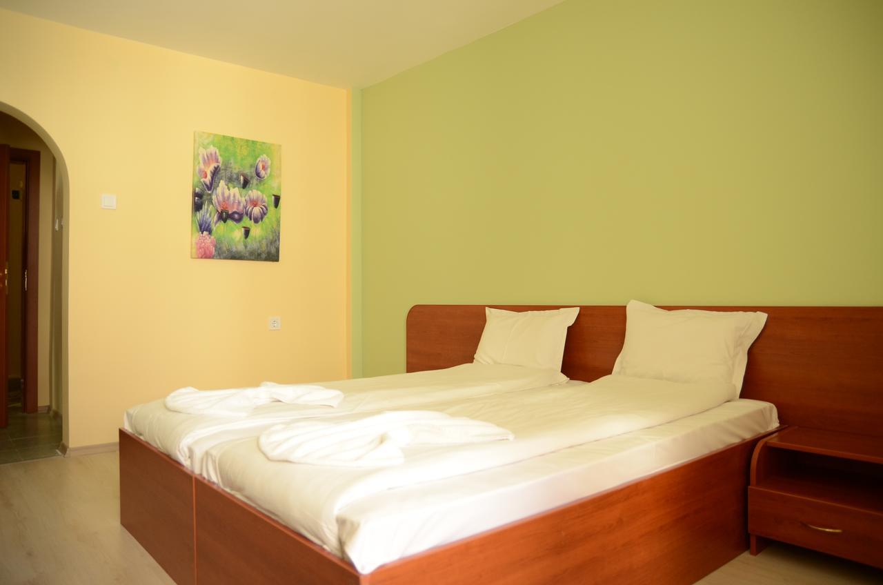 Park Hotel Ribaritsa Экстерьер фото